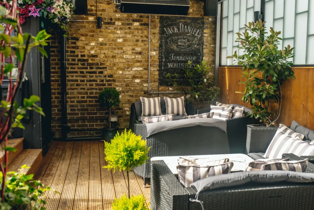 18-20 warwick street soho london. Off market hotel investment - presented by Palace Auctions London